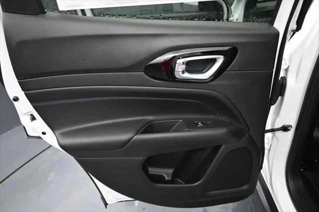 2026 Jeep Compass Latitude Altitude - Photo 27
