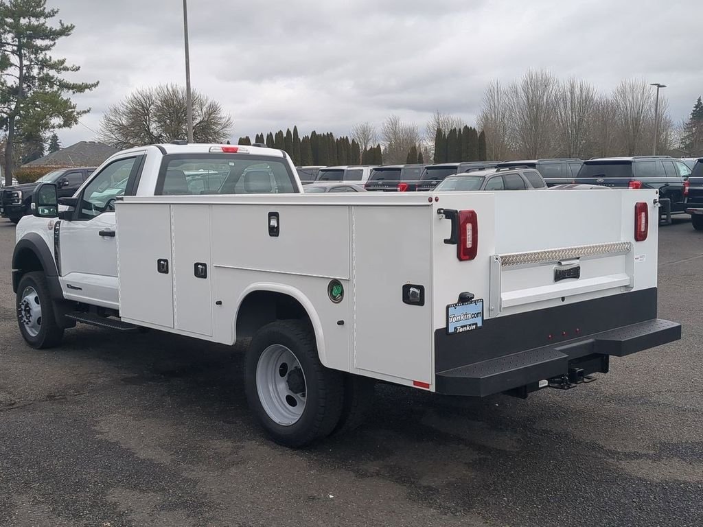 2024 Ford F-550 Super Duty Chassis Cab XL - Photo 39
