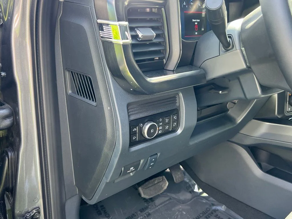 New 2026 Carbonized Gray Metallic Ford F-350® Lariat® image 13