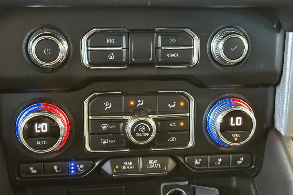 2021 GMC Yukon SLT - Photo 21