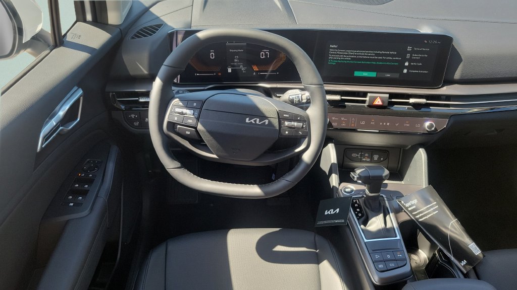 New 2027 Glacial White Pearl Kia EX image 12
