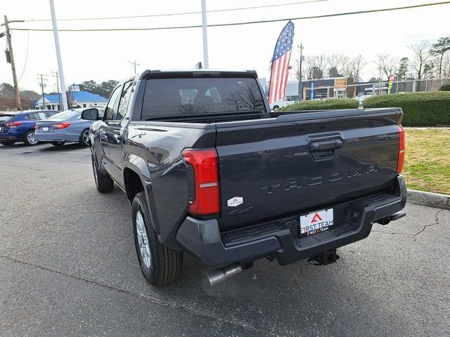 2026 Toyota Tacoma SR5 - Photo 8