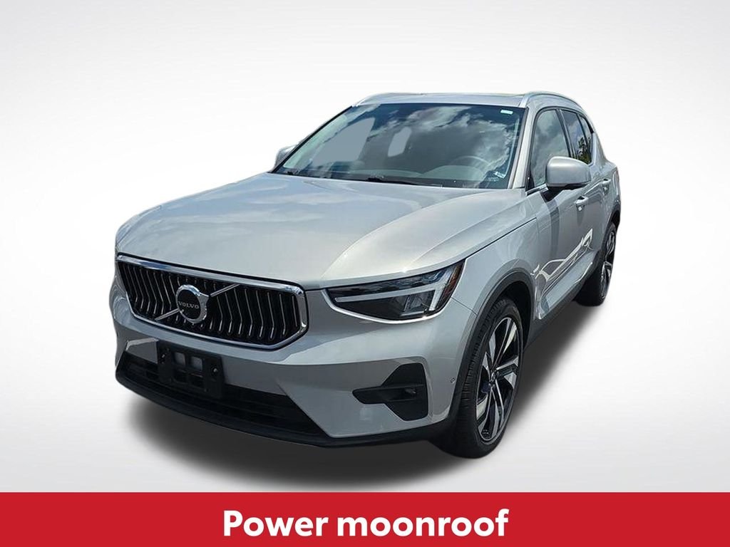 2023 Volvo XC40 Plus - Photo 14
