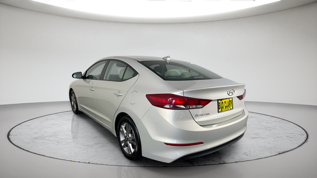 Used 2017 Mineral Beige Hyundai Value Edition image 8