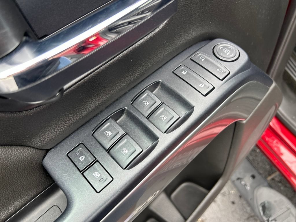 Used 2018 CAJUN RED TINTCOAT Chevrolet LT image 16