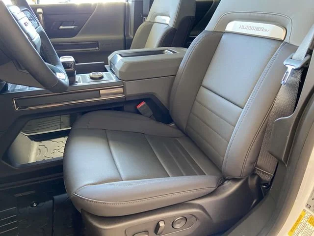 New 2025 Interstellar White GMC 2X image 18