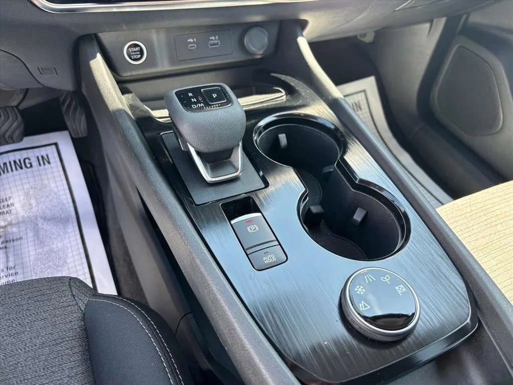 Used 2022 Black Nissan SV image 19