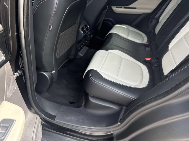 Used 2018 Black Jaguar 35t R-Sport image 13