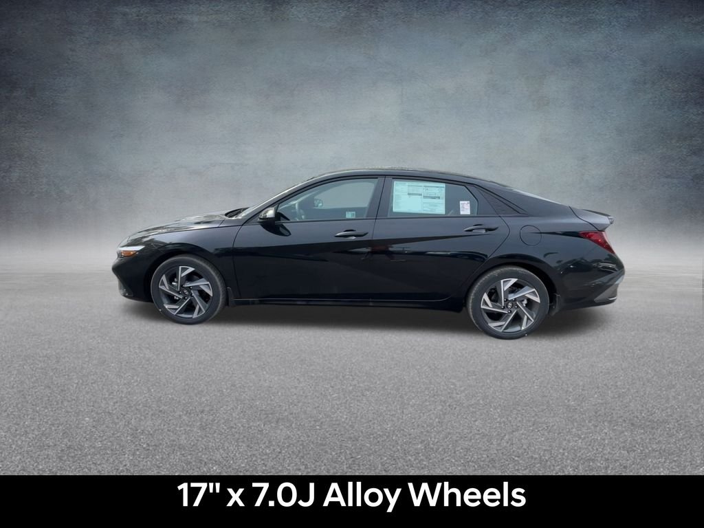 Certified Used 2025 Abyss Black Hyundai SEL Sport image 15