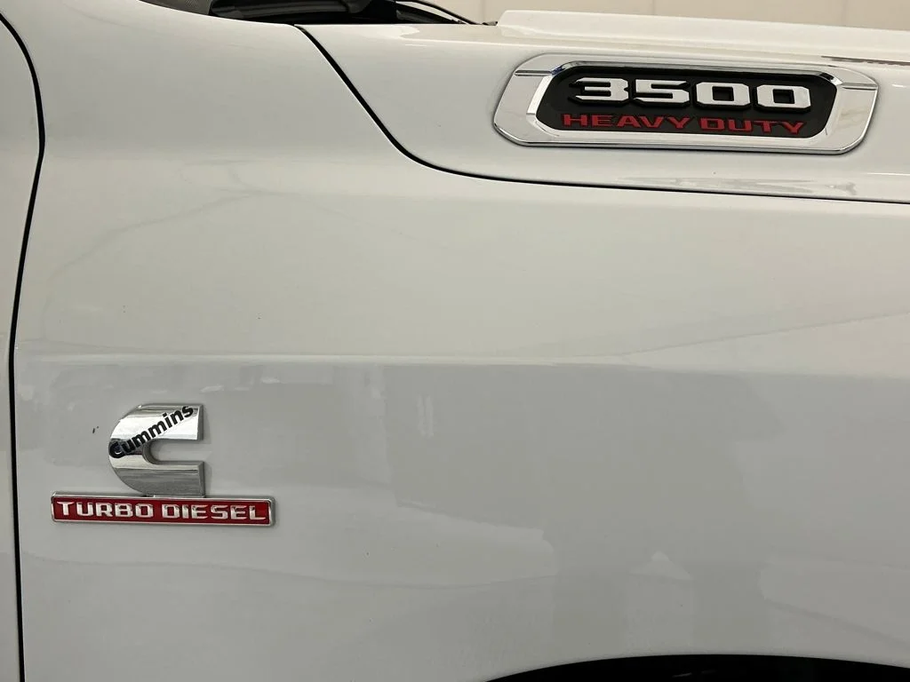 Used 2024 White Ram Big Horn image 9