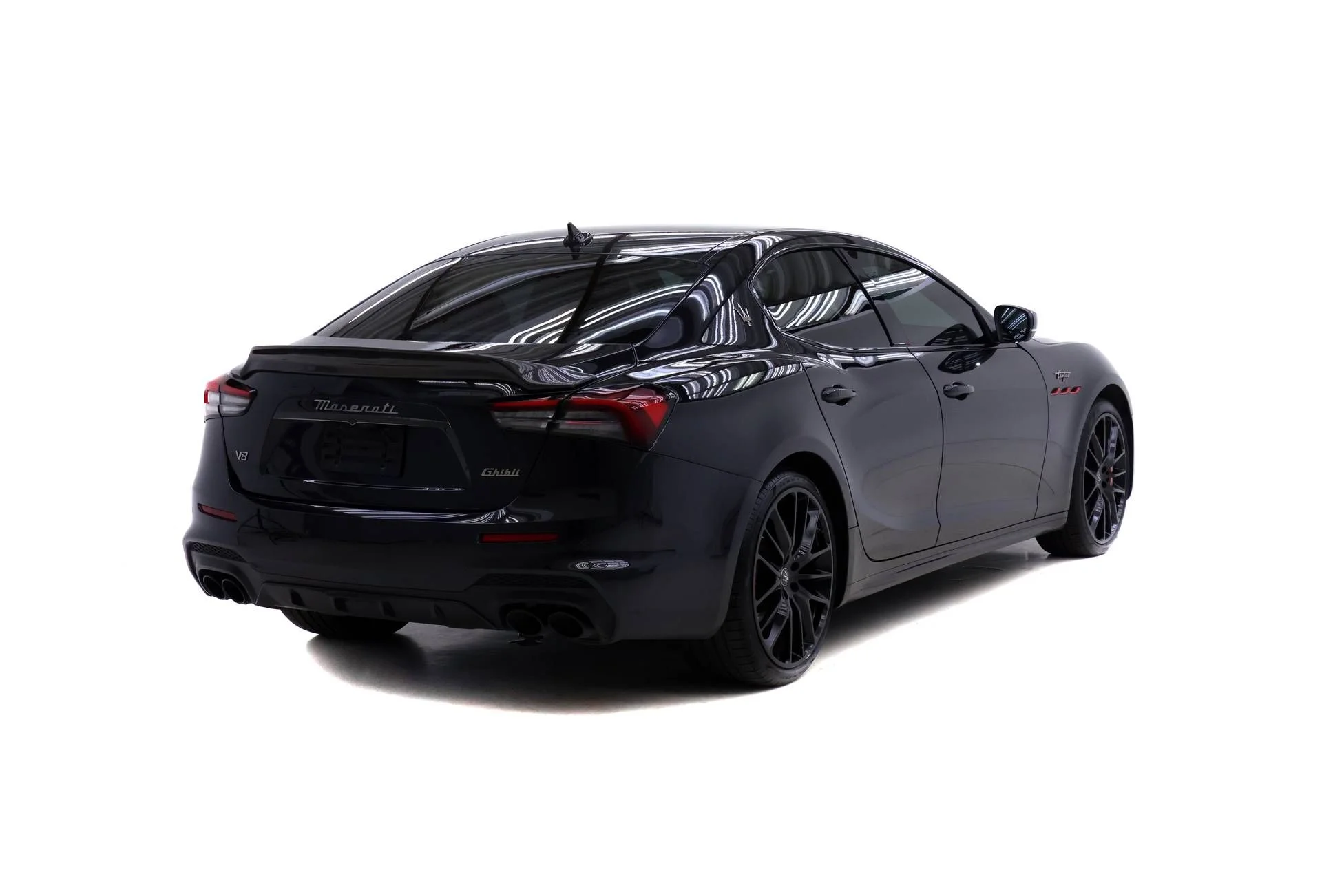 Certified Used 2023  Maserati Trofeo image 4