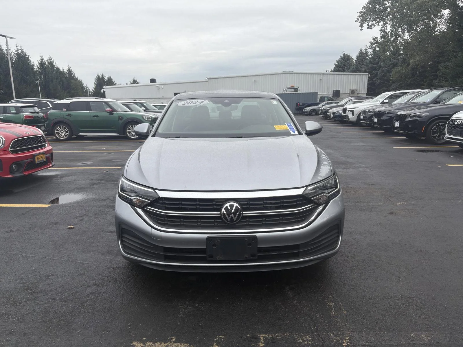 Used 2024 Platinum Gray Metallic Volkswagen SE image 2