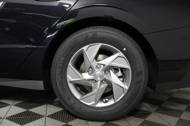 New 2026 Blue Hyundai SE image 29
