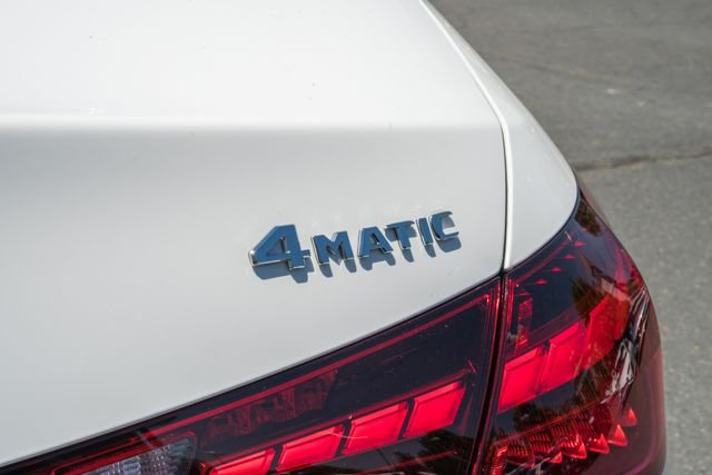 New 2026 Polar White Mercedes-Benz C 300 image 9