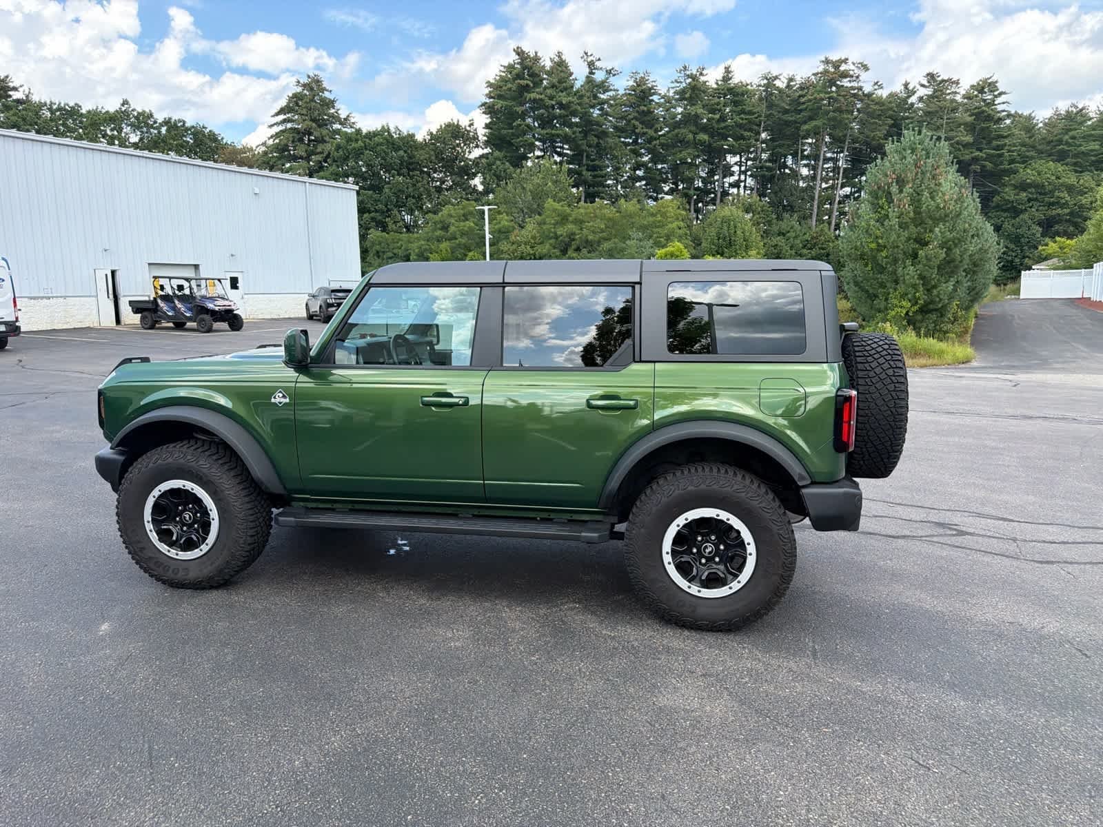 Used 2024 Eruption Green Metallic Ford Outer Banks image 9