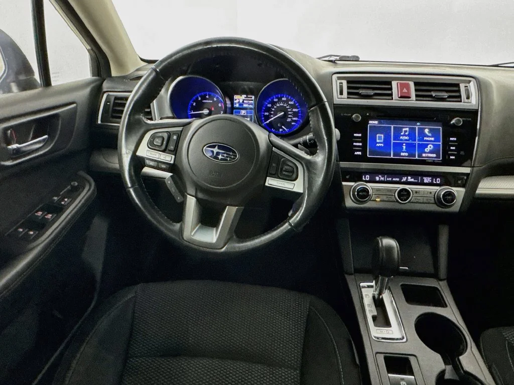 Used 2016 White Subaru 2.5i Premium image 27