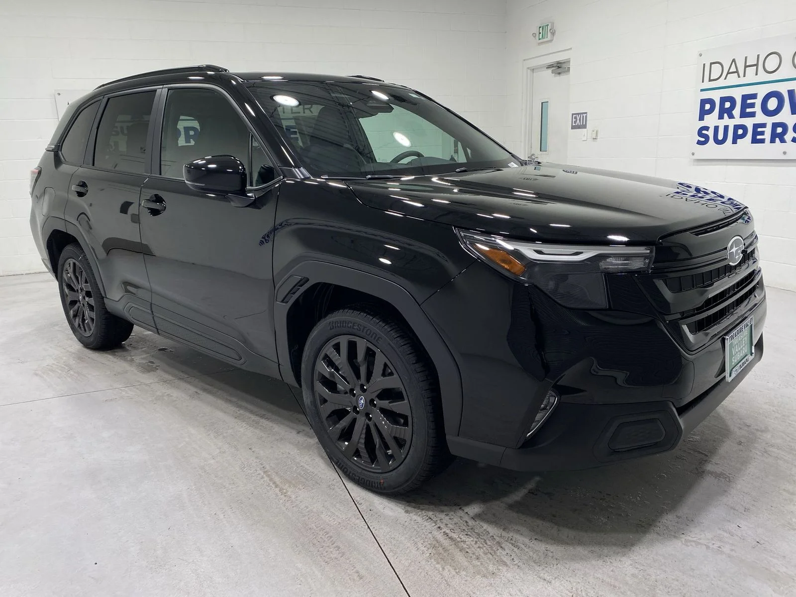 New 2026 CRYSTAL BLACK SILICA Subaru Sport image 2