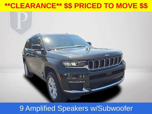 Used 2023  Jeep Limited image 16