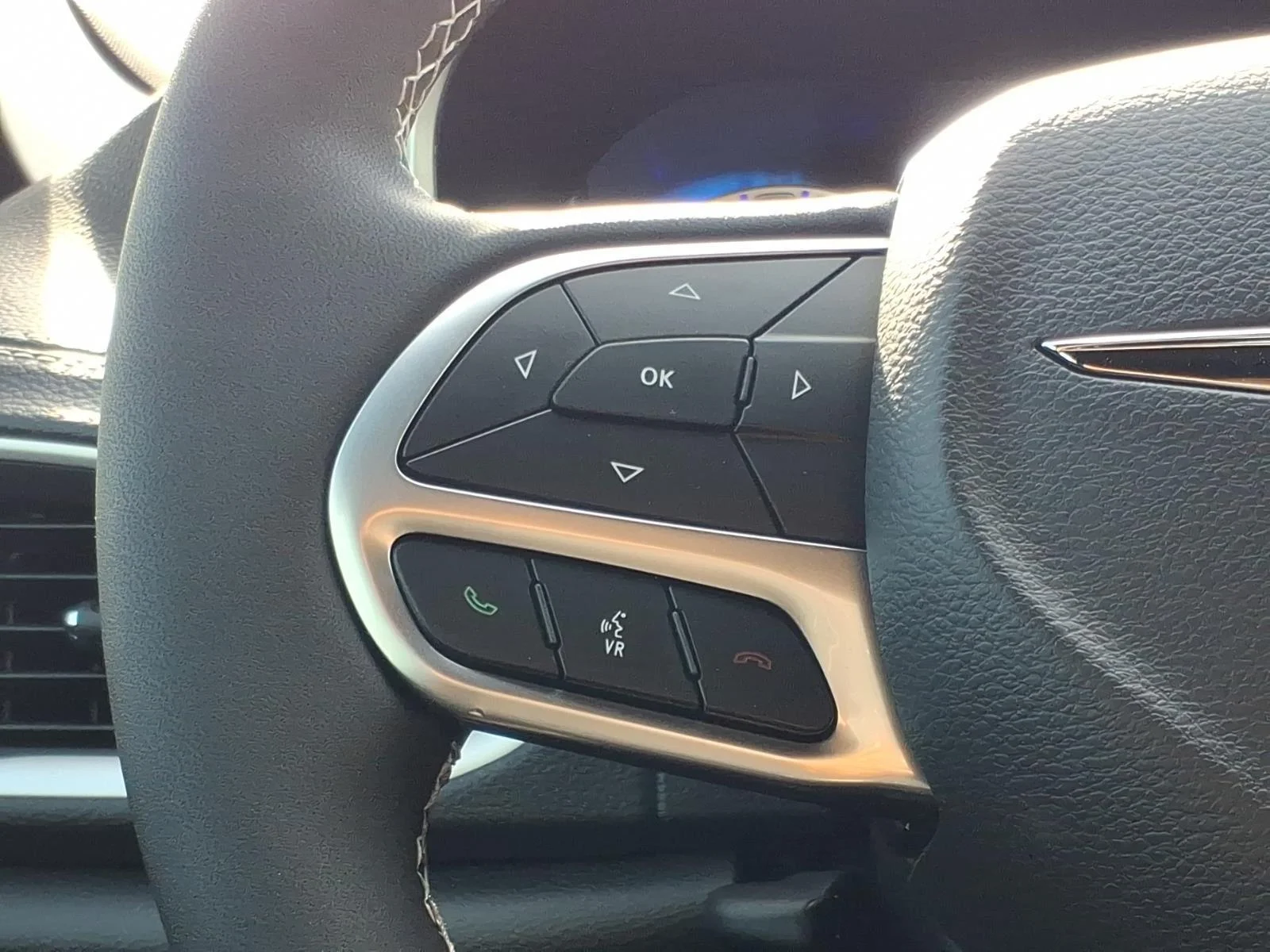 2026 Chrysler Pacifica Select - Photo 17