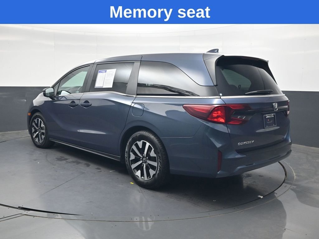 Used 2025  Honda EX-L image 6