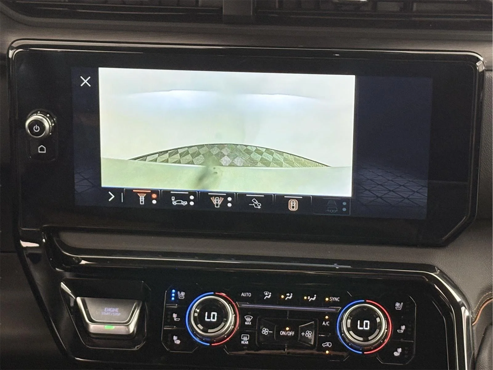 Used 2024 Onyx Black GMC AT4 image 40