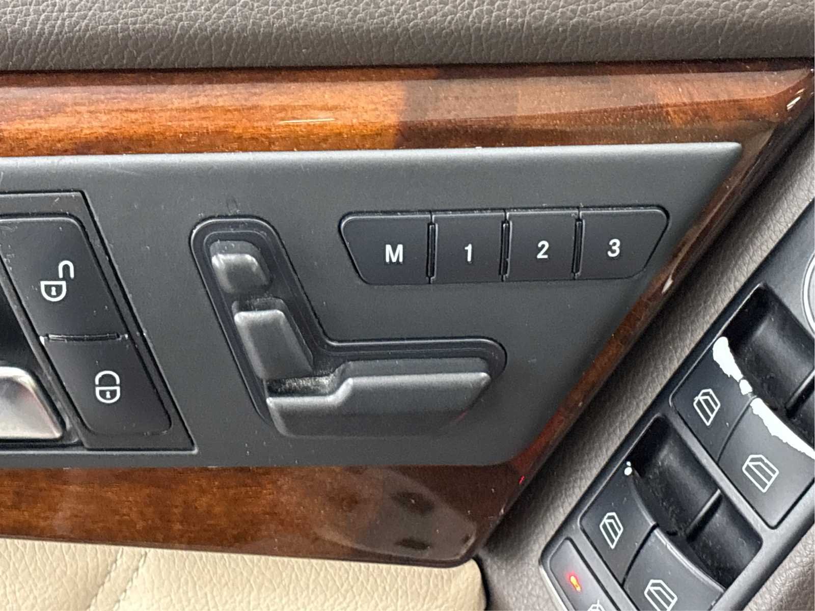 Used 2013 Mars Red Mercedes-Benz GLK 350 image 22