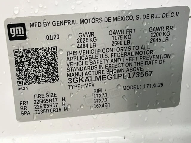 Used 2023 White GMC SLE image 12
