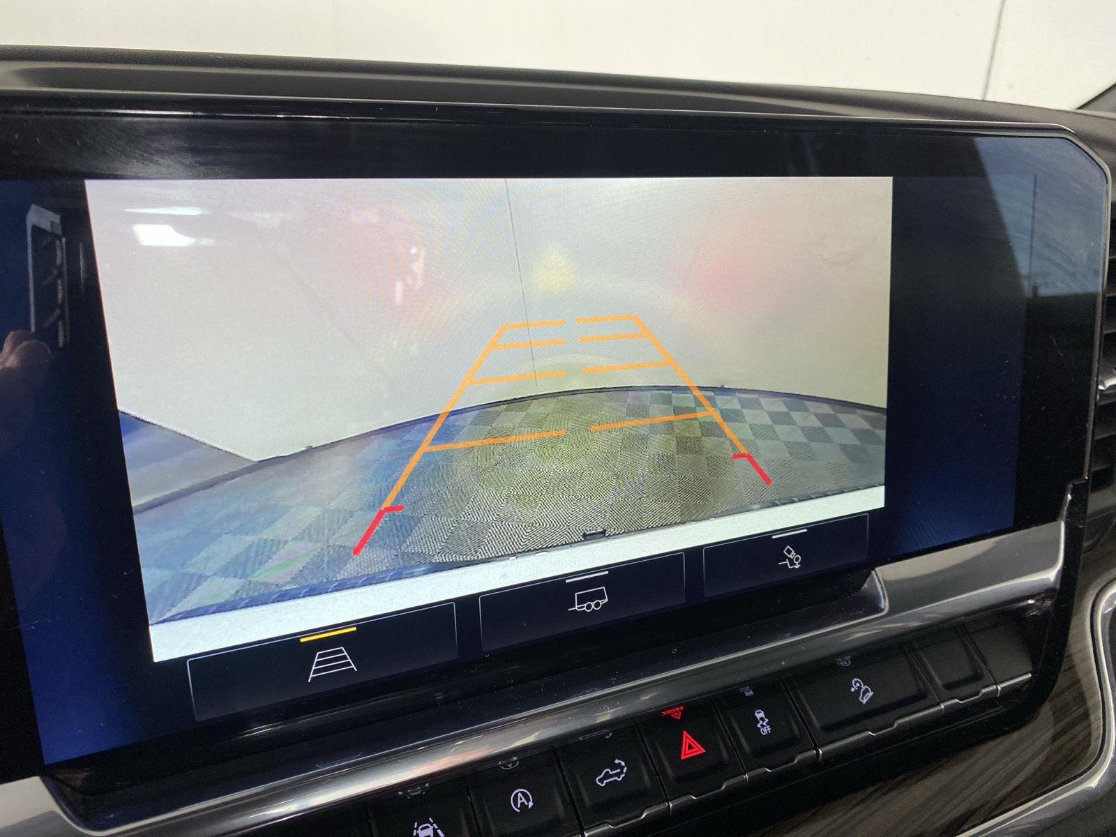 Used 2025 Summit White Chevrolet LT Trail Boss image 19
