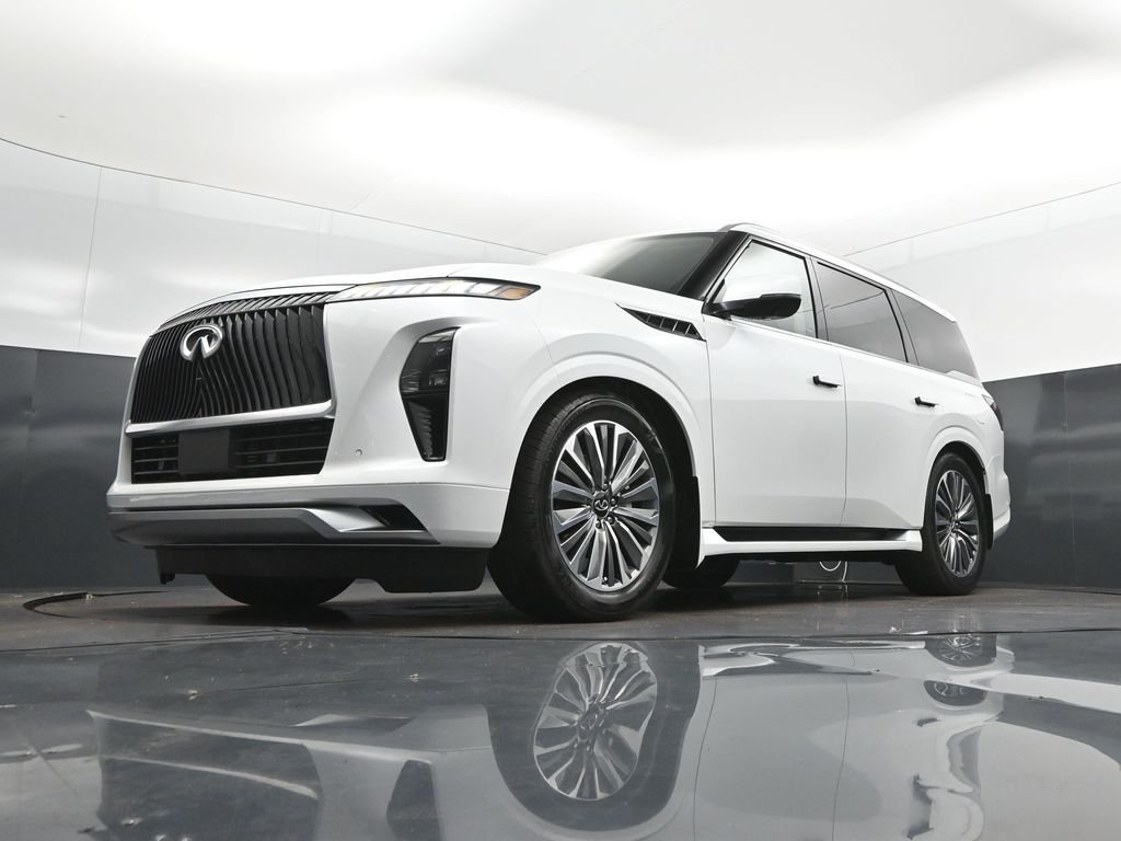 New 2027 RADIANT WHITE INFINITI Luxe 2WD image 34
