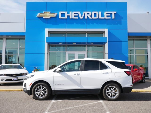 Used 2023 Chevrolet Equinox LT with VIN 3GNAXUEG1PS127296 for sale in Roseville, MN