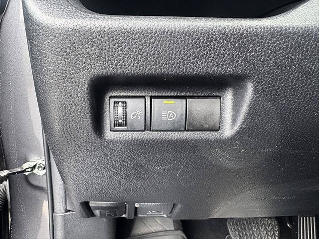 Certified Used 2022 MAGNETIC GRAY MET. Toyota  image 21