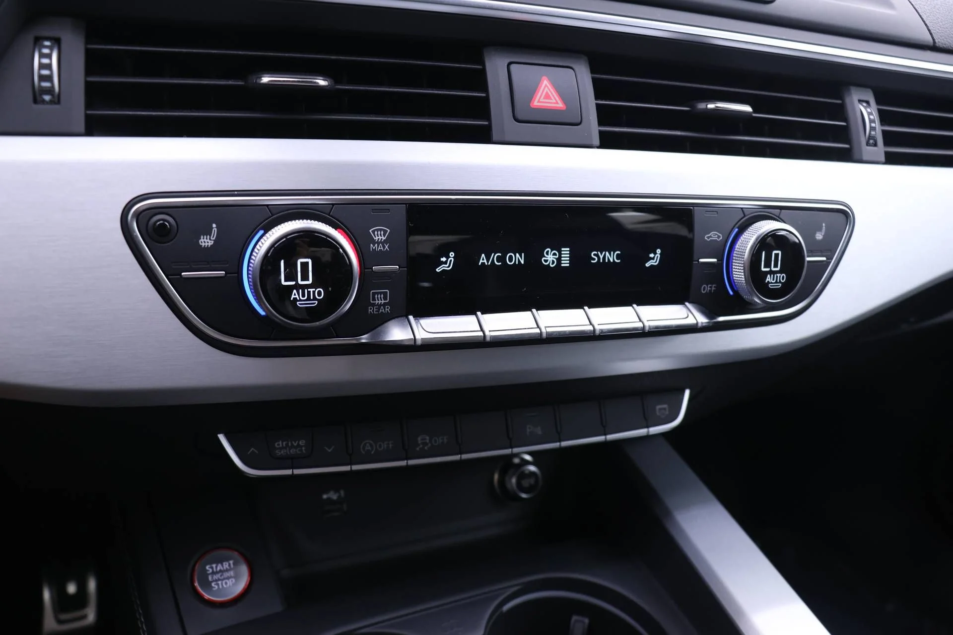 Used 2019  Audi 3.0T Premium Plus image 10