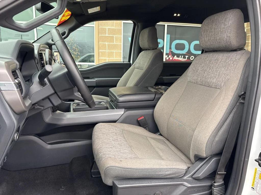 Used 2024 White Ford XLT image 13