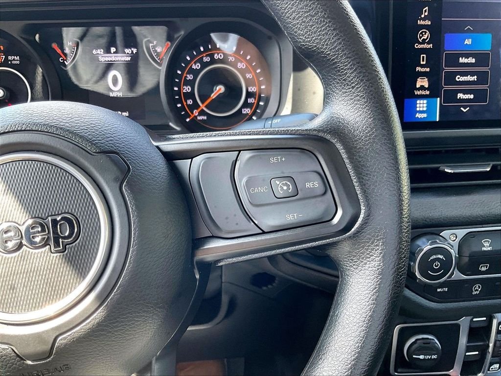 Used 2025 White Jeep Nighthawk image 24