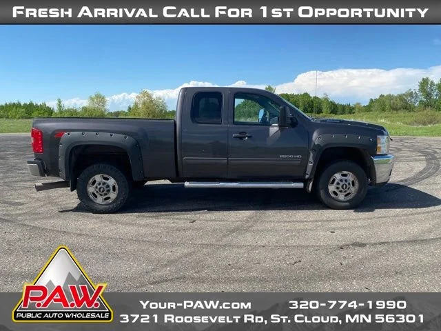 2011 Chevrolet Silverado HD 1LT 4WD Extended Cab SWB's photo