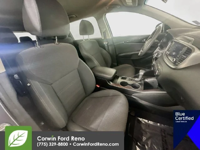 Used 2020 Everlasting Silver Kia LX image 29