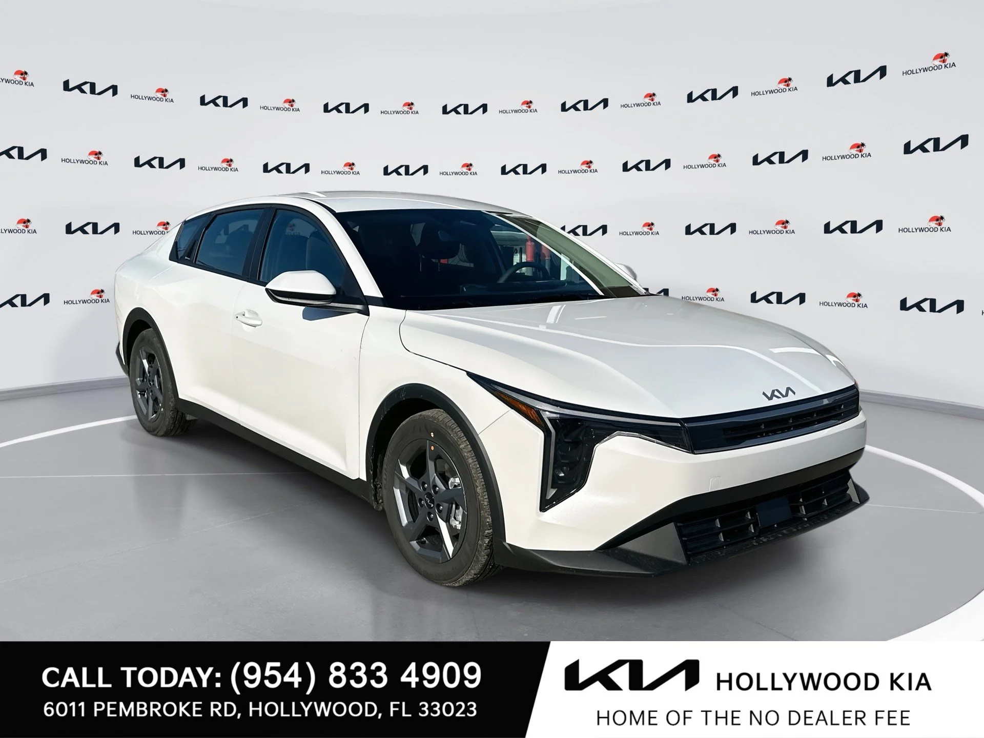New 2026 Snow White Pearl Kia LXS image 1