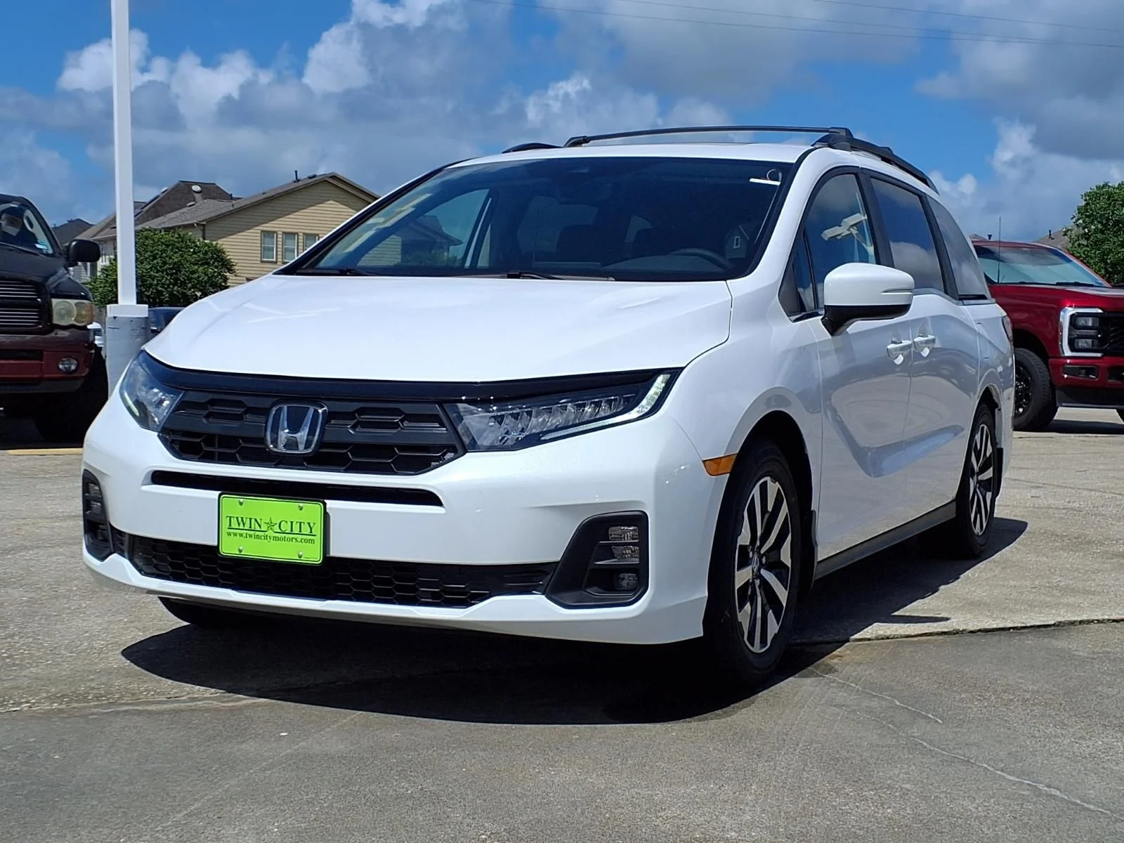 New 2026 White Honda EX-L image 5