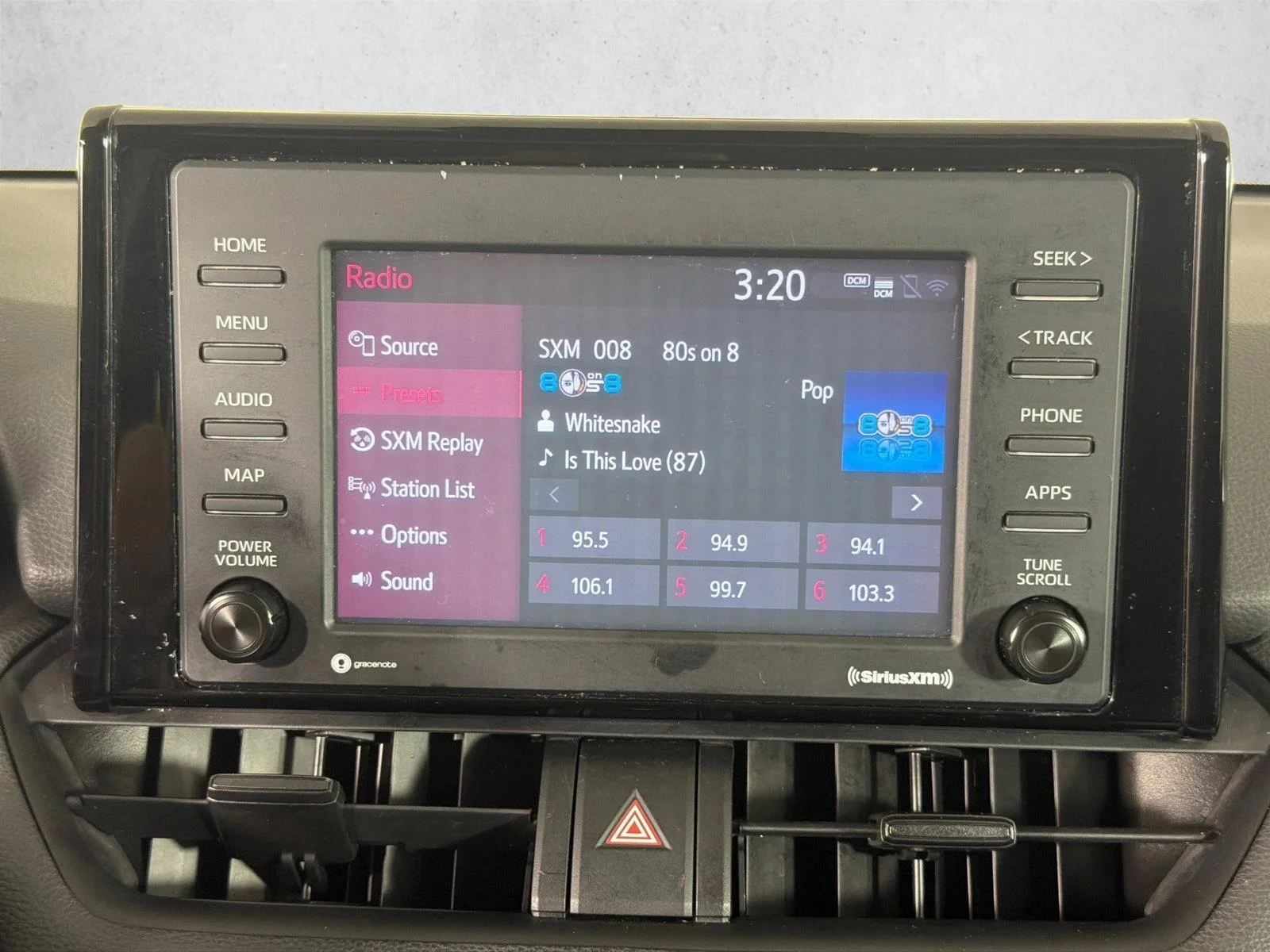 Used 2020 White Toyota XLE image 29