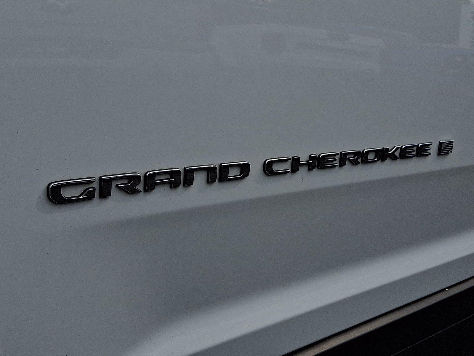 Certified Used 2023 Bright White Clearcoat Jeep Laredo X image 30