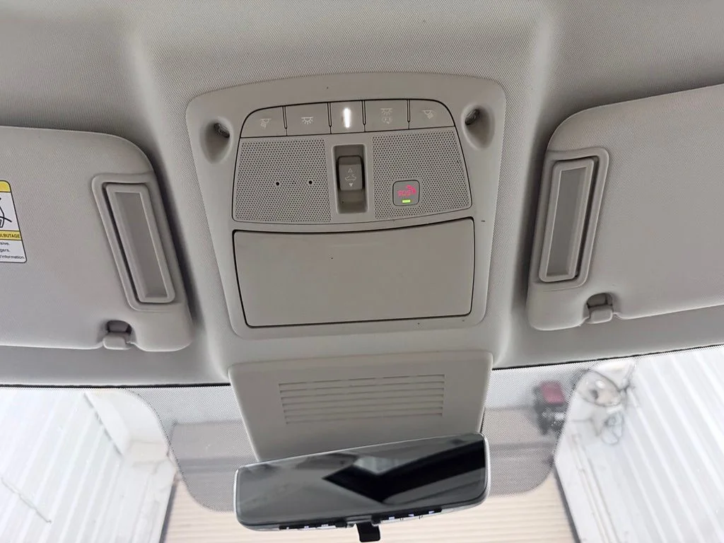 Used 2023 Silver INFINITI Premium Select image 22