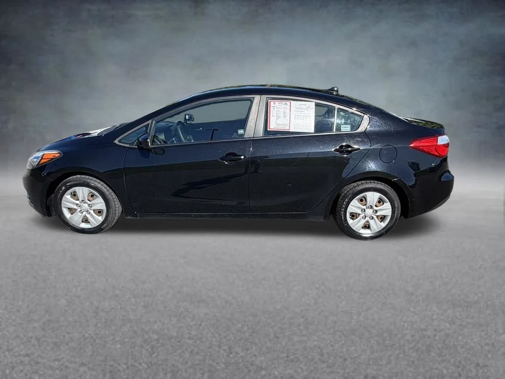 Used 2016 Black Kia LX image 2