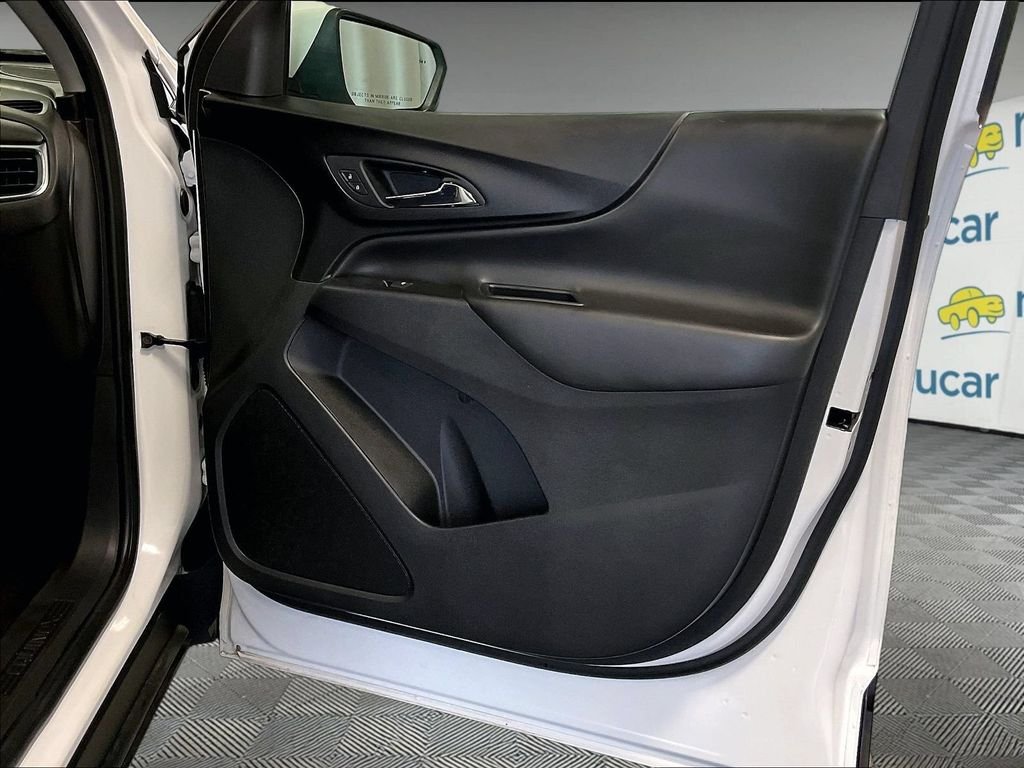 Used 2024 White Chevrolet LT image 11