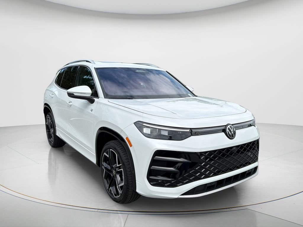 New 2026 Opal White Pearl Volkswagen 2.0T SEL R-Line Turbo image 4