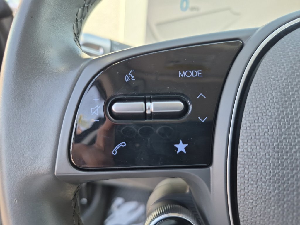 2024 Hyundai IONIQ 5 SE - Photo 18
