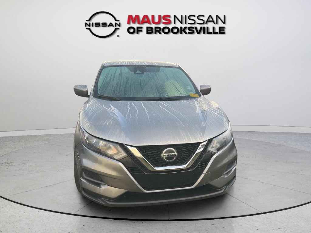 Used 2020 Gray Nissan S image 3