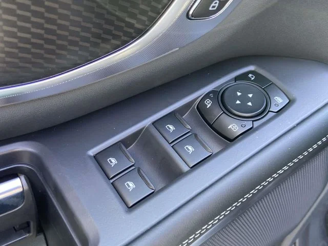 New 2027 Gray Ford Platinum image 16