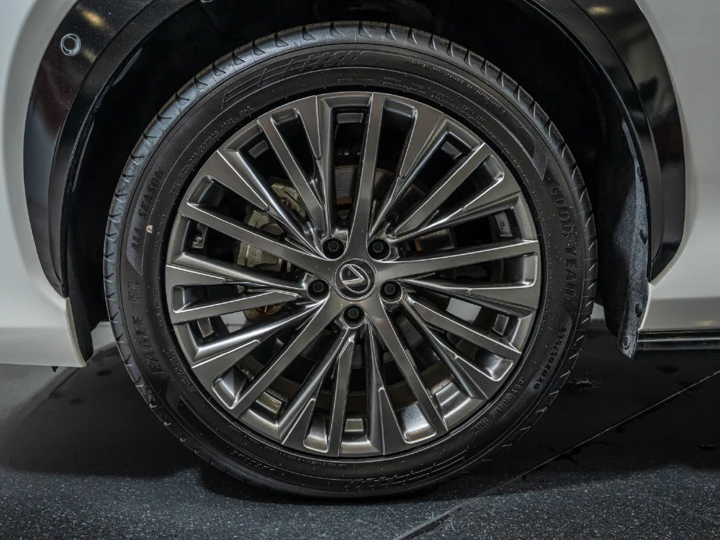 Used 2023 EMINENT WHITE PEARL Lexus 450e Luxury image 13