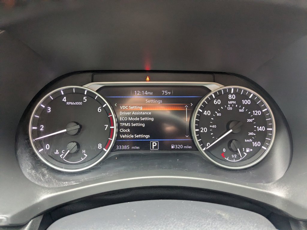 Used 2024 Super Black Nissan SR image 15