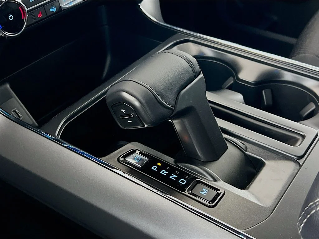 New 2026 Carbonized Gray Metallic Ford XLT image 10